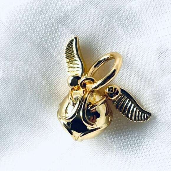 ✨ NWOT Spinning Time Turner Charm & Golden Snitch Wings Charm – Harry Potter ✨ - Picture 12 of 14